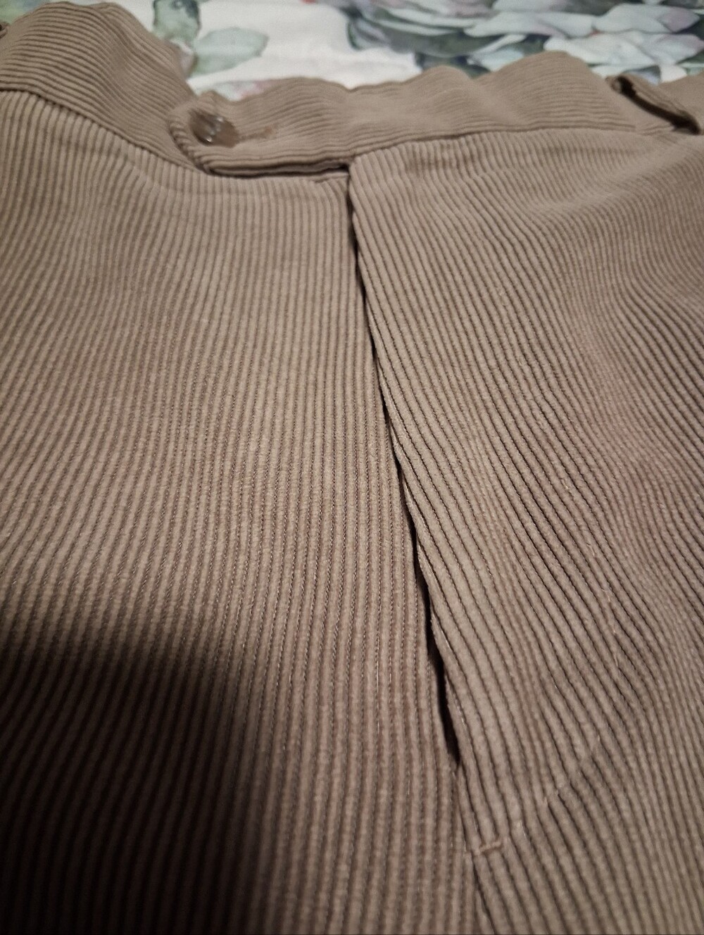 Men's Corduroy Pants in Taupe - Classic Ribbed Style